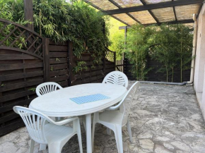 SAINT-FLORENT 2 Pièces terrasse piscine FLO300-J07